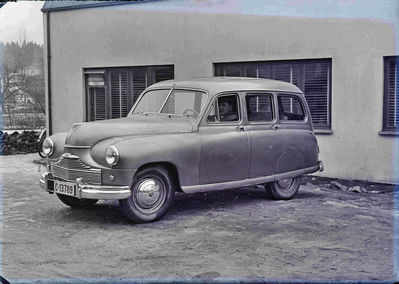 Stasjonsvogn type Standard Vanguard C-13789
Standard Vanguard ble produsert fra 1947 også levert som personbil og picup.
Nøkkelord: standard;stasjonsvogn;ski mekaniske verksted;C-13789